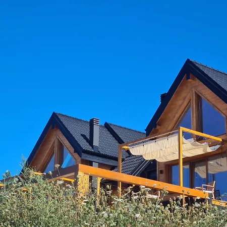 Cortina Villa